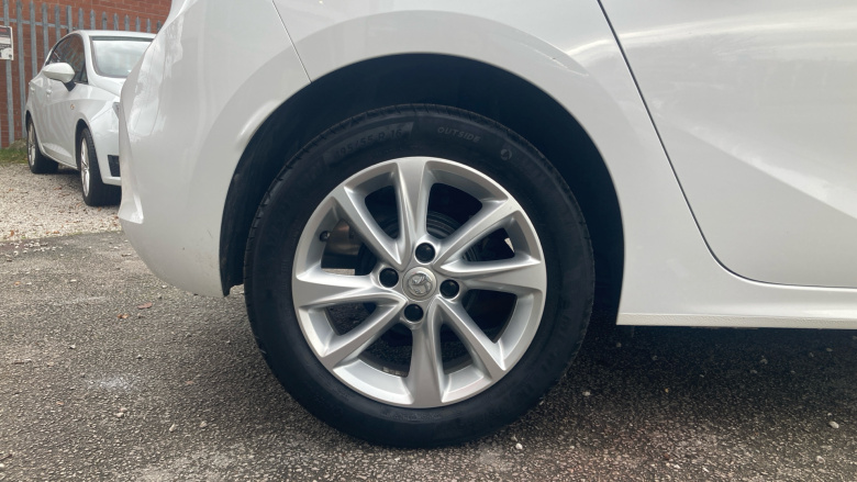 Vauxhall Corsa 1.2 SE 5dr Petrol Hatchback